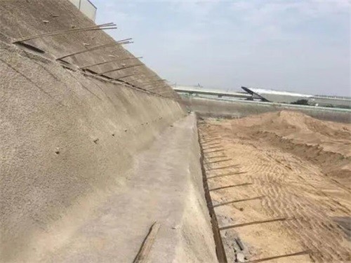 普定河道边坡加固